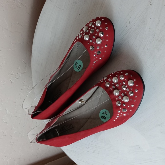 Cliffs by WHITE MOUNTAIN Shoes - Cliffs by WHITE MOUNTAIN Red Flats with Pearl Accents